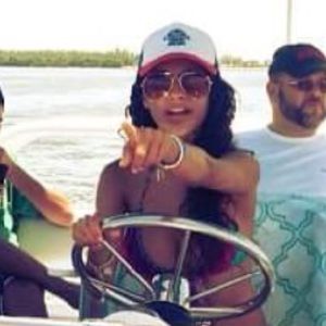 Meet your Posher, Iana